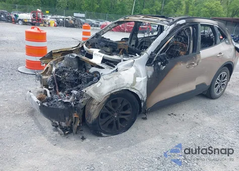 2020 Ford Escape Sel z USA, uszkodzony, nr VIN 1FMCU9H61LUB59407